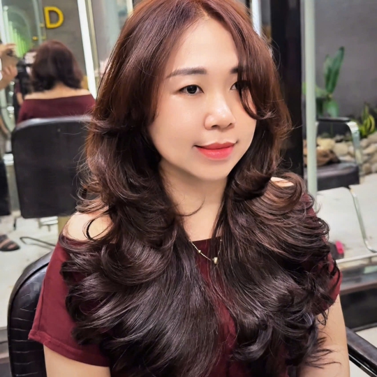 Mẫu tóc uốn 6